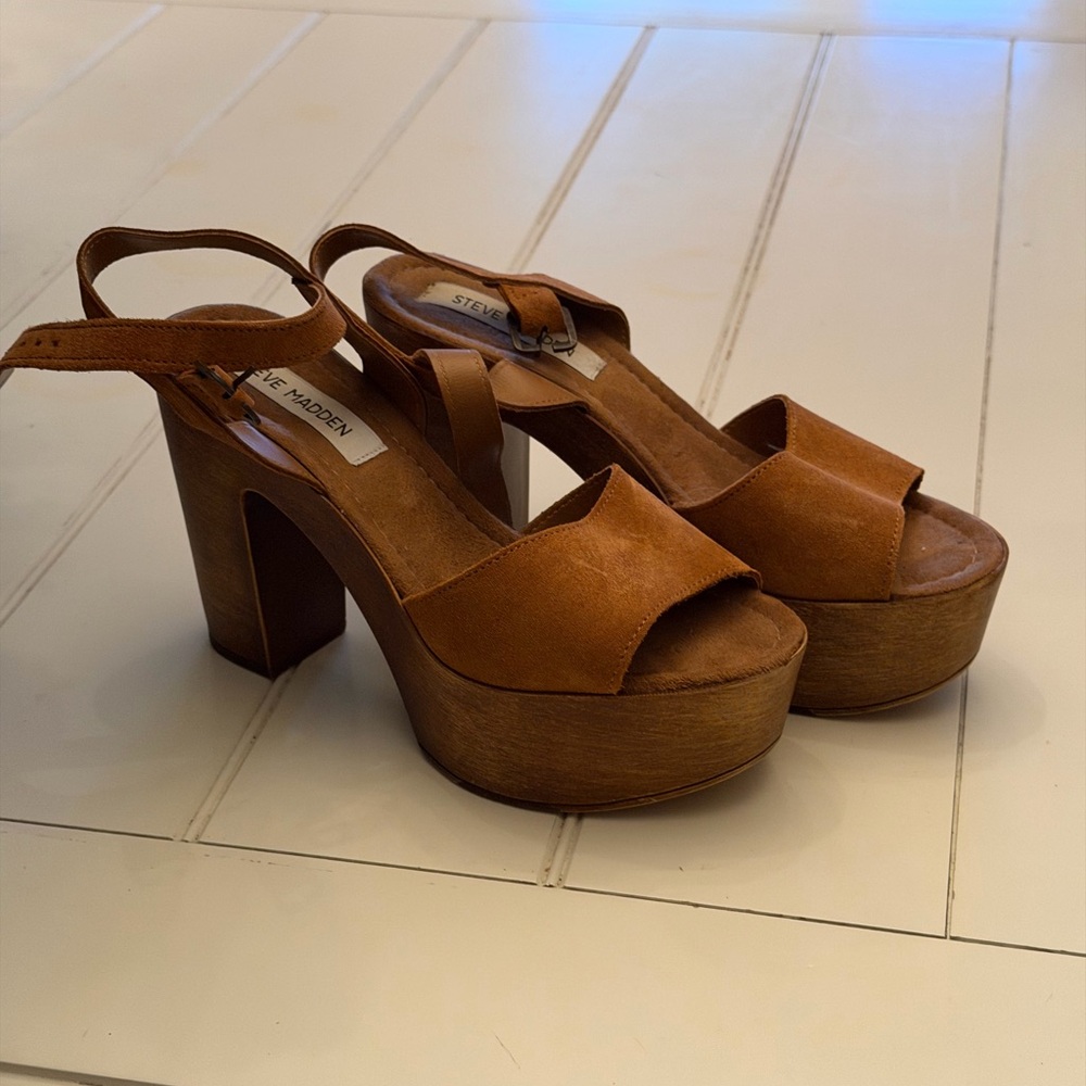 Steve Madden Women's Tan Platform Sandals